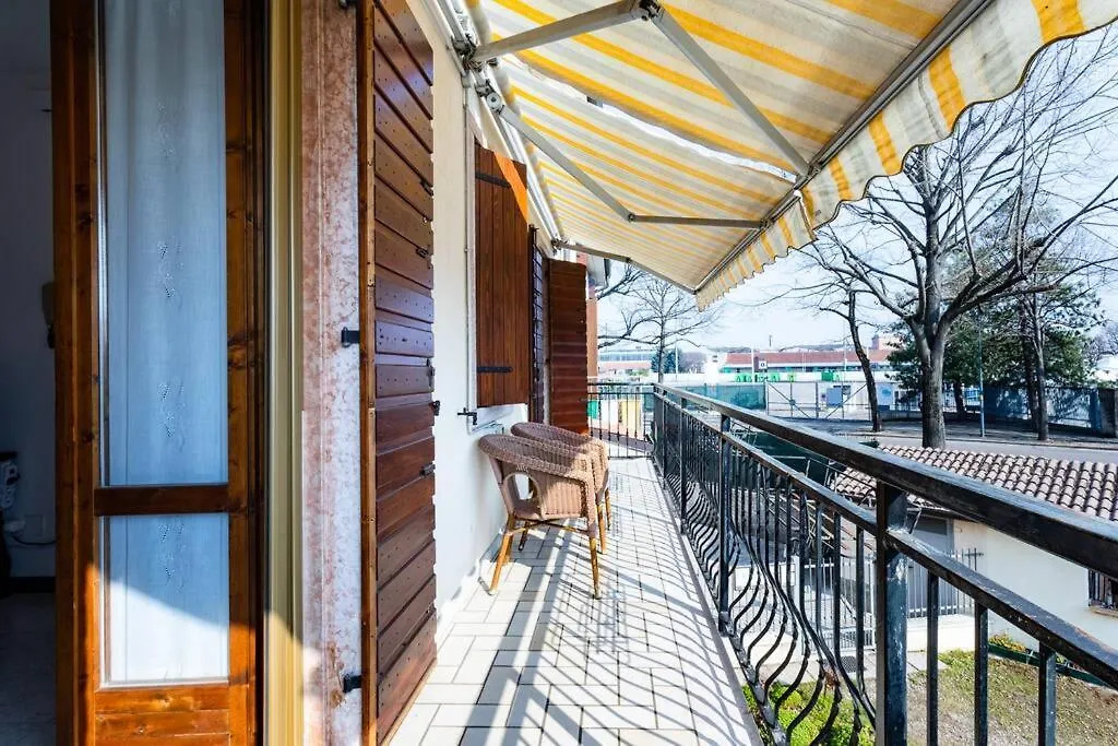 베로나 La Casa Di Otto In Fiera - Con Parcheggio! 아파트